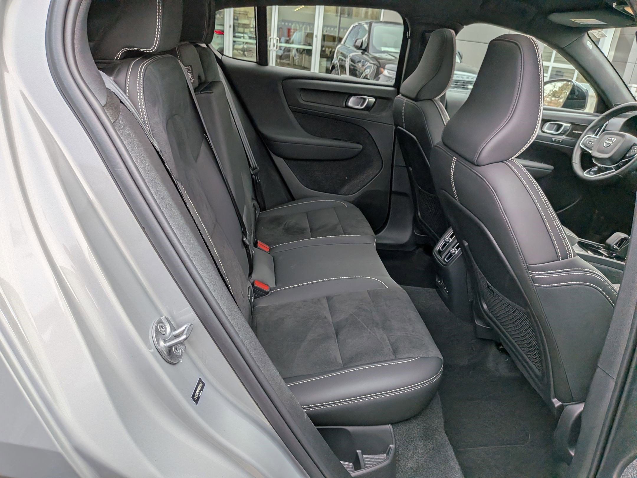 Certified 2023 Volvo C40 P8 Recharge Ultimate image 29