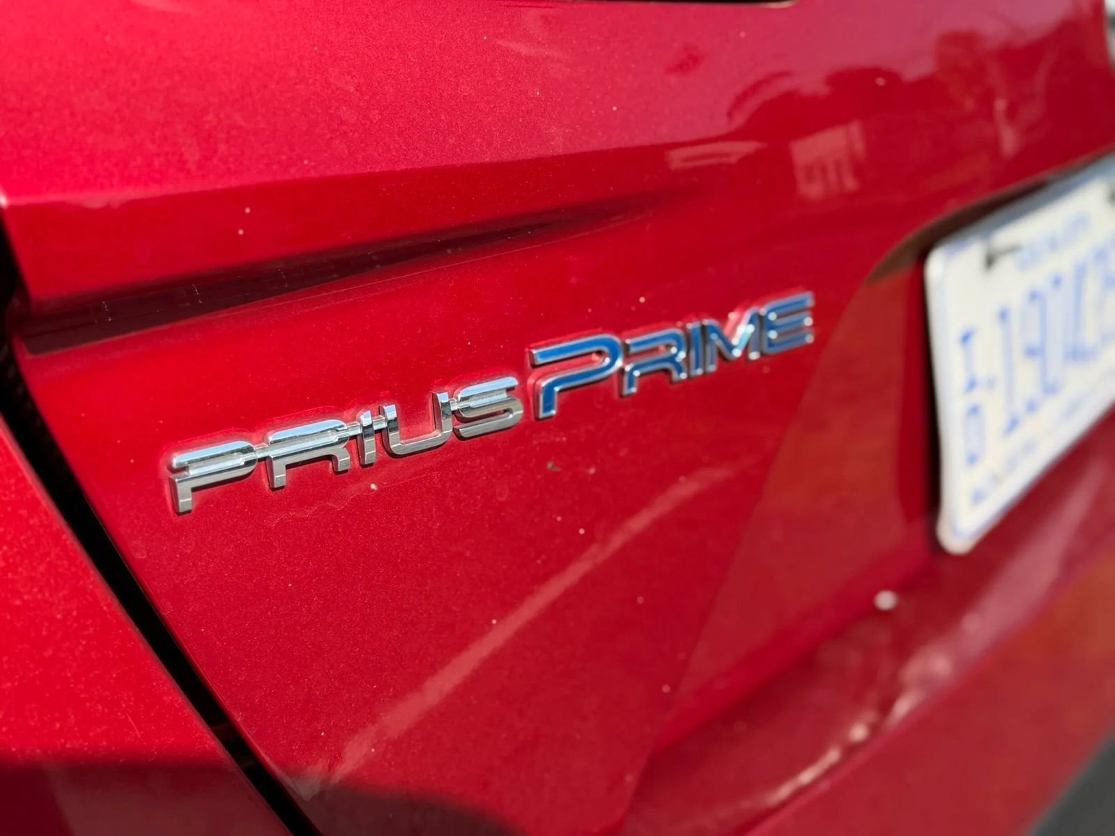 Used 2017 Toyota Prius Prime Premium w/ Carpet Mat Package FWD image 10