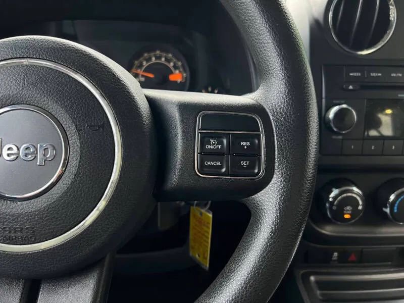 Used 2015 Jeep Patriot Sport w/ Power Value Group FWD image 21