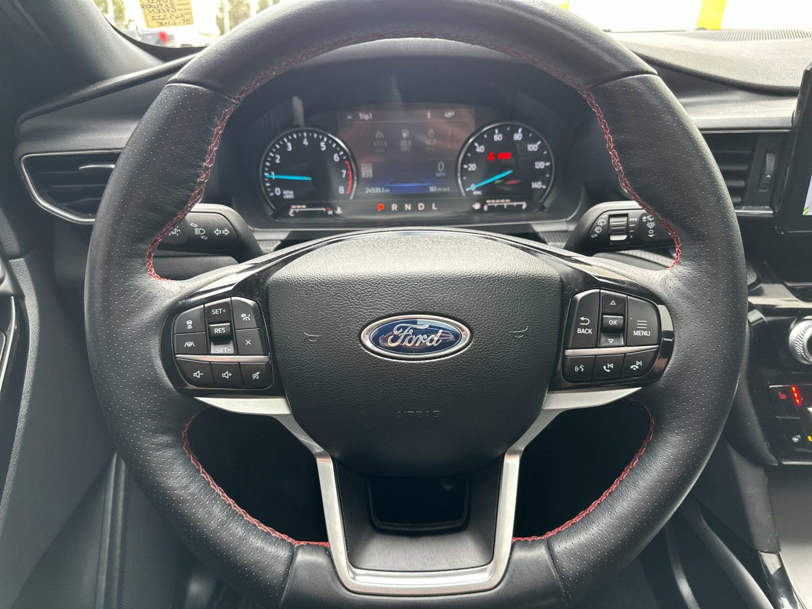 Used 2023 Ford Explorer ST-Line w/ Class IV Trailer Tow Package AWD/4WD image 28