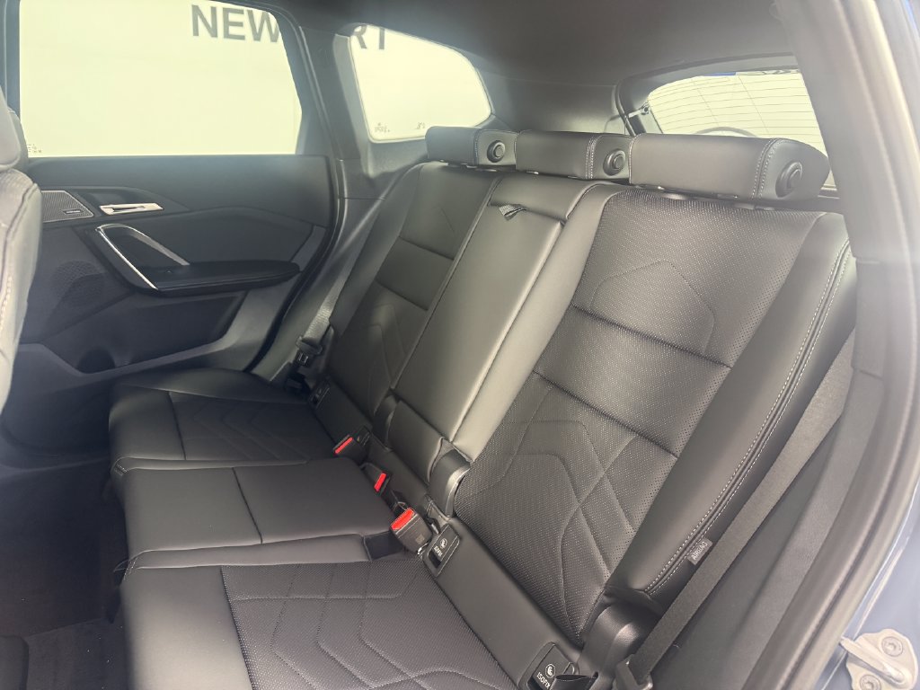 New 2027 BMW X1 xDrive28i AWD/4WD image 15