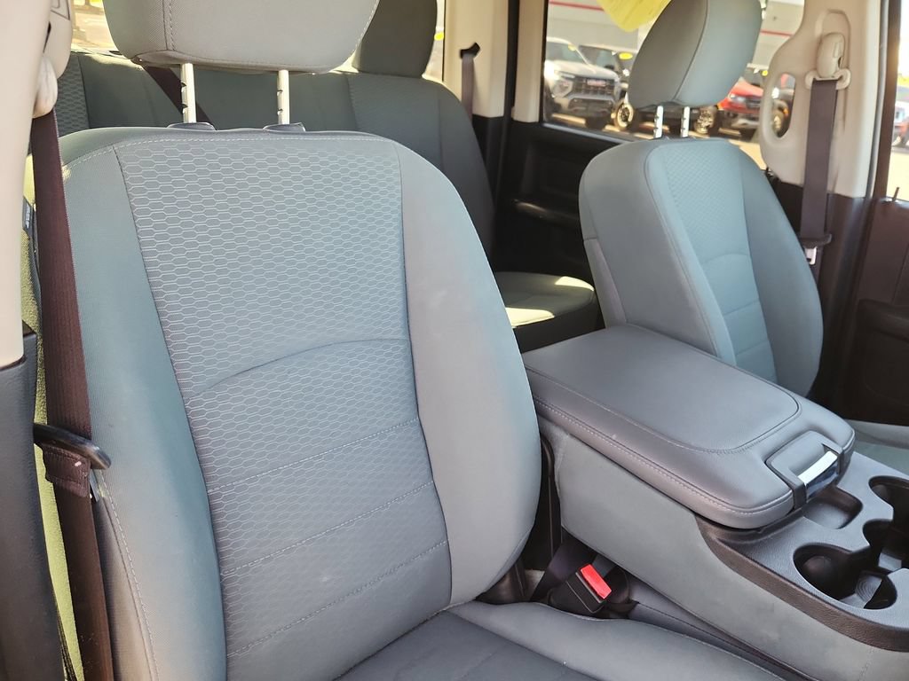 Used 2015 RAM 1500 Express AWD/4WD image 16