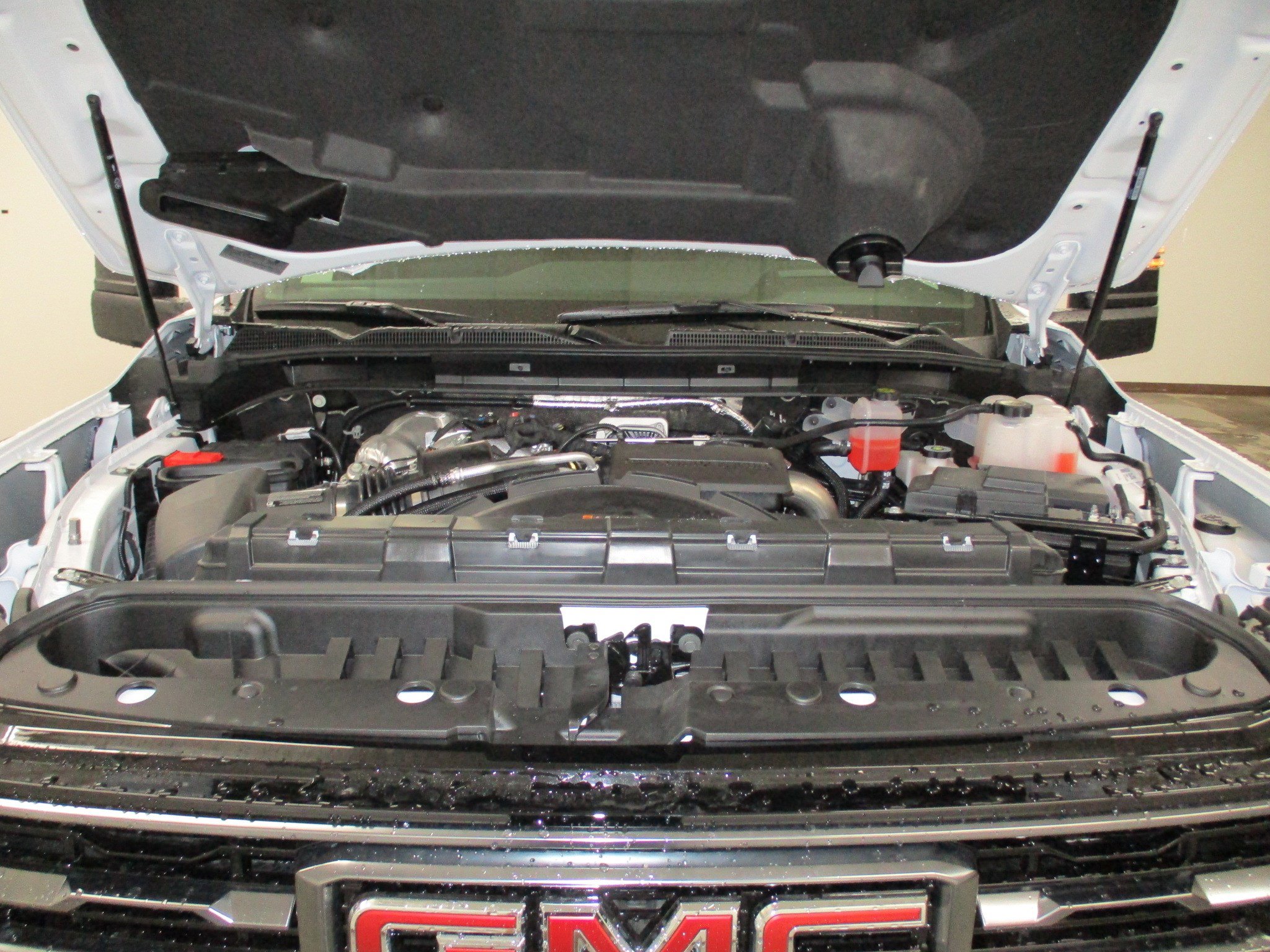 New 2025 GMC Sierra 2500 AT4 w/ Technology Package image 11