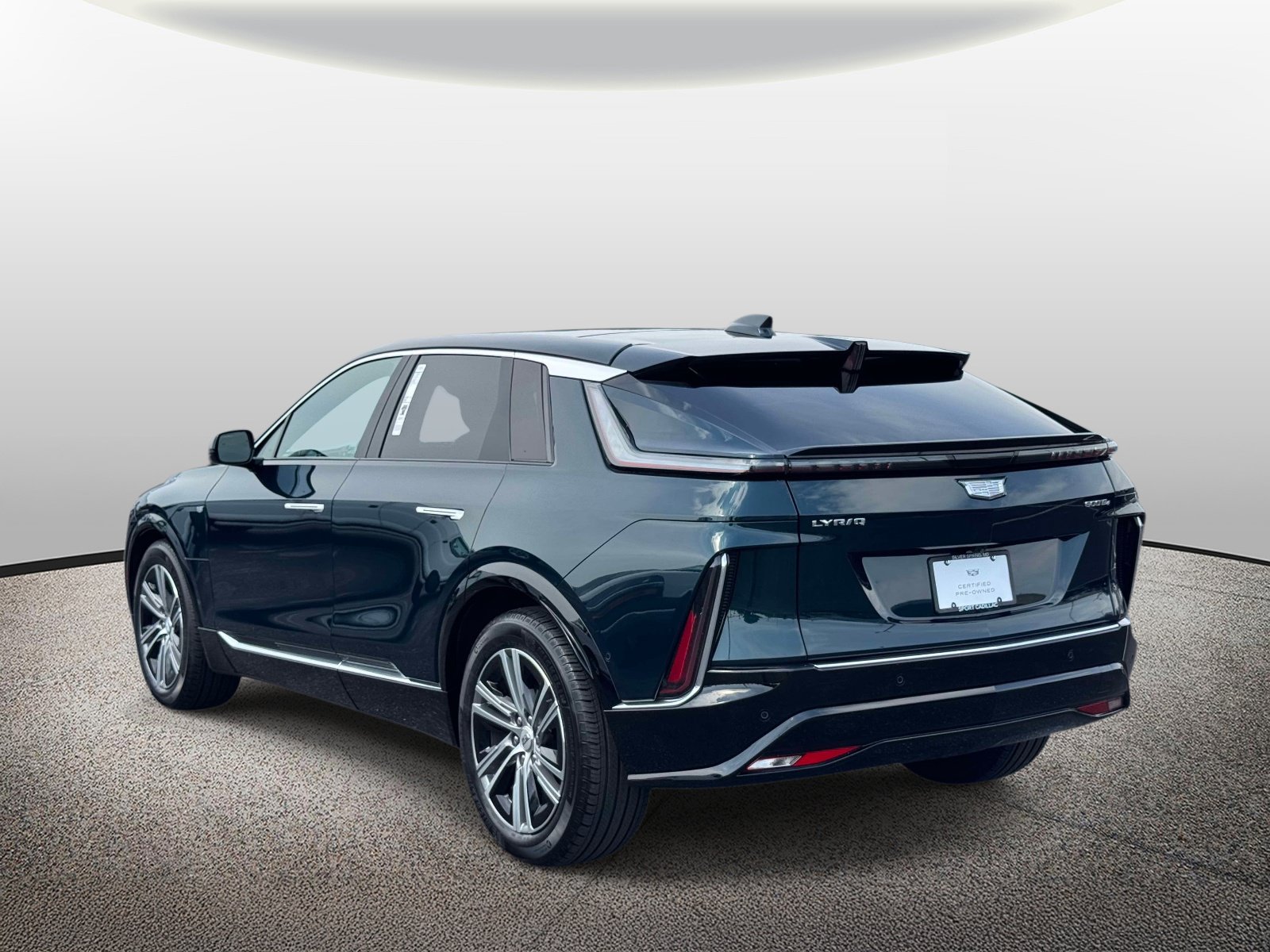 Used 2024 Cadillac Lyriq Luxury AWD/4WD image 24