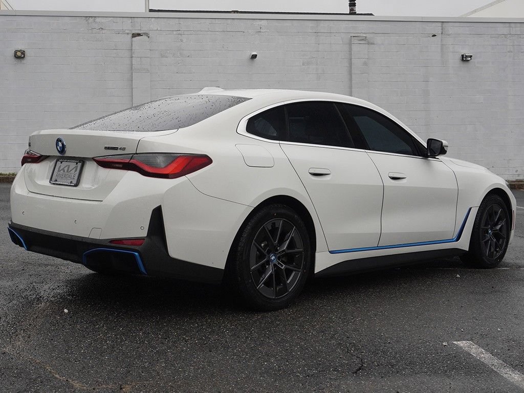 Used 2023 BMW i4 eDrive40 RWD image 11