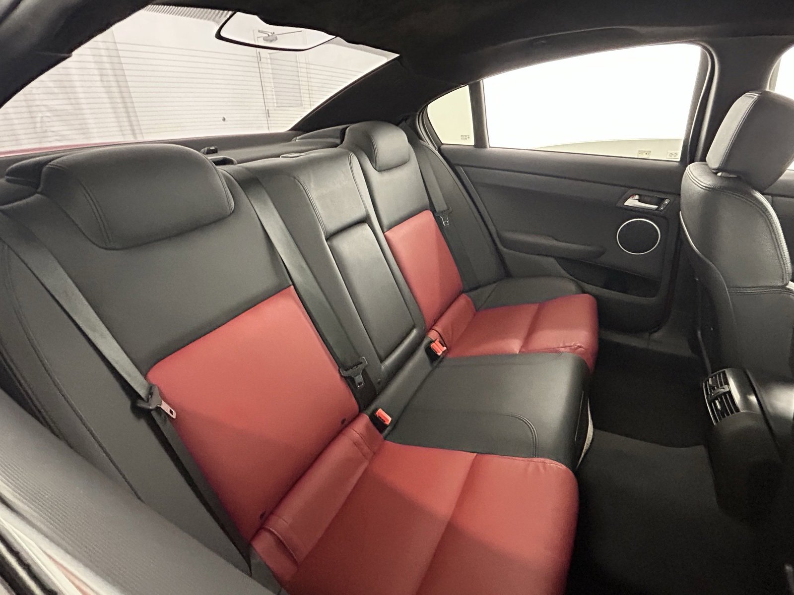 Used 2009 Pontiac G8 GT w/ Premium Package image 32