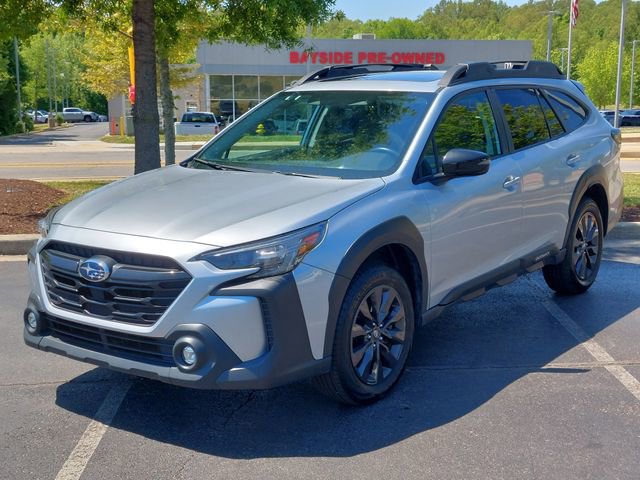 Used 2025 Subaru Outback Onyx Edition AWD/4WD image 3