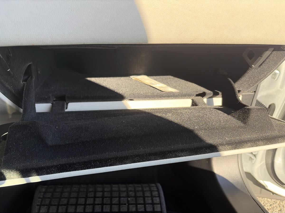 Used 2012 Tesla Model S RWD image 34