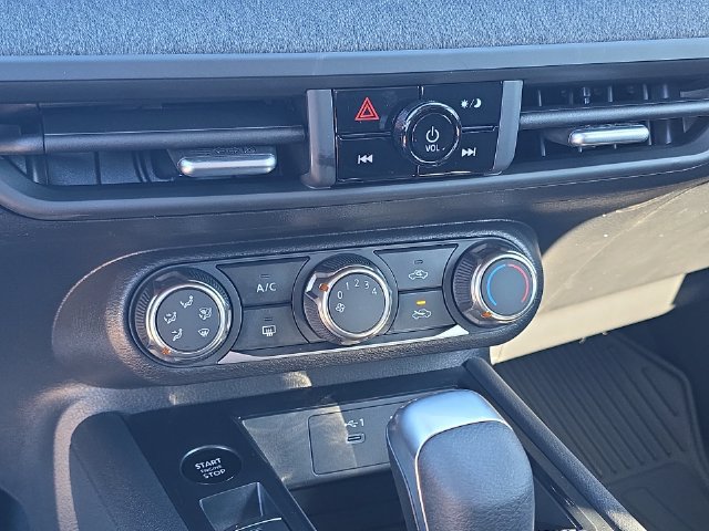 New 2027 Nissan Kicks S AWD/4WD image 19