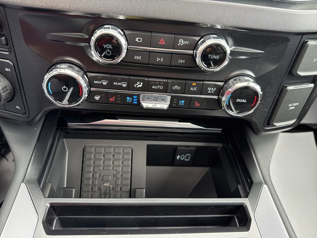New 2026 Ford F350 Platinum AWD/4WD image 19