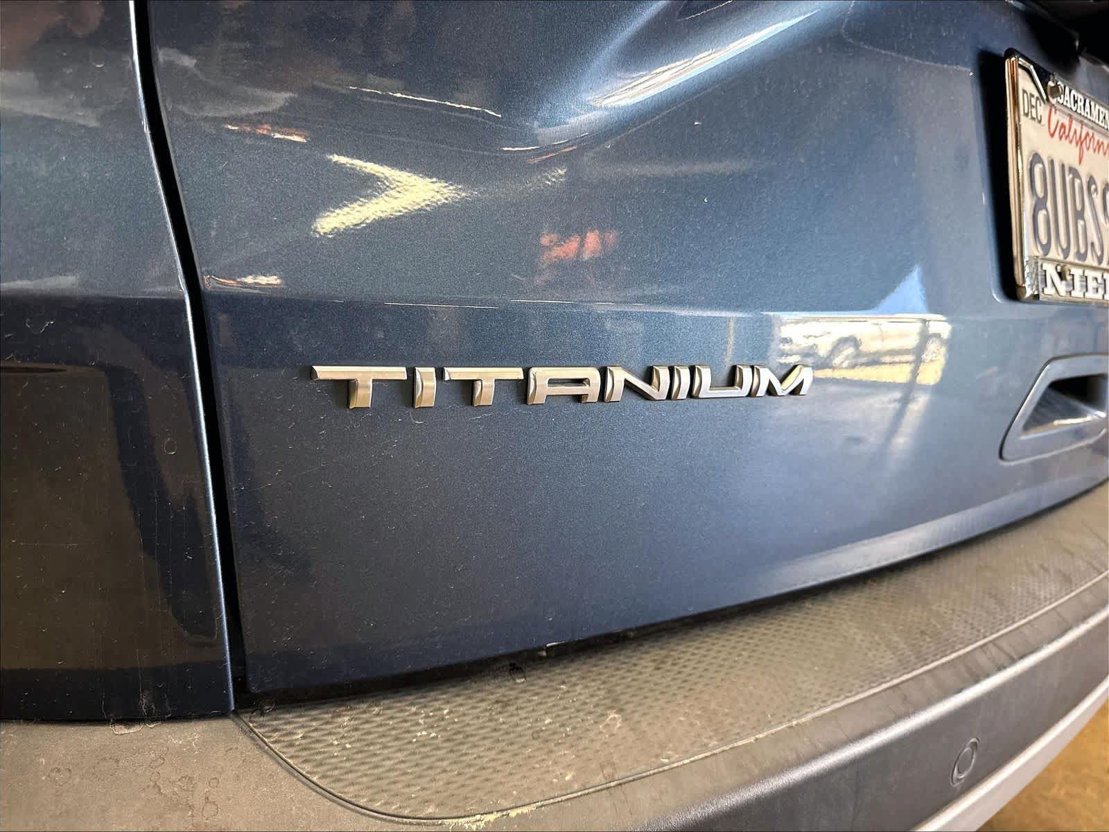 Used 2020 Ford Escape Titanium w/ Titanium Premium Package 2.0 AWD/4WD image 11