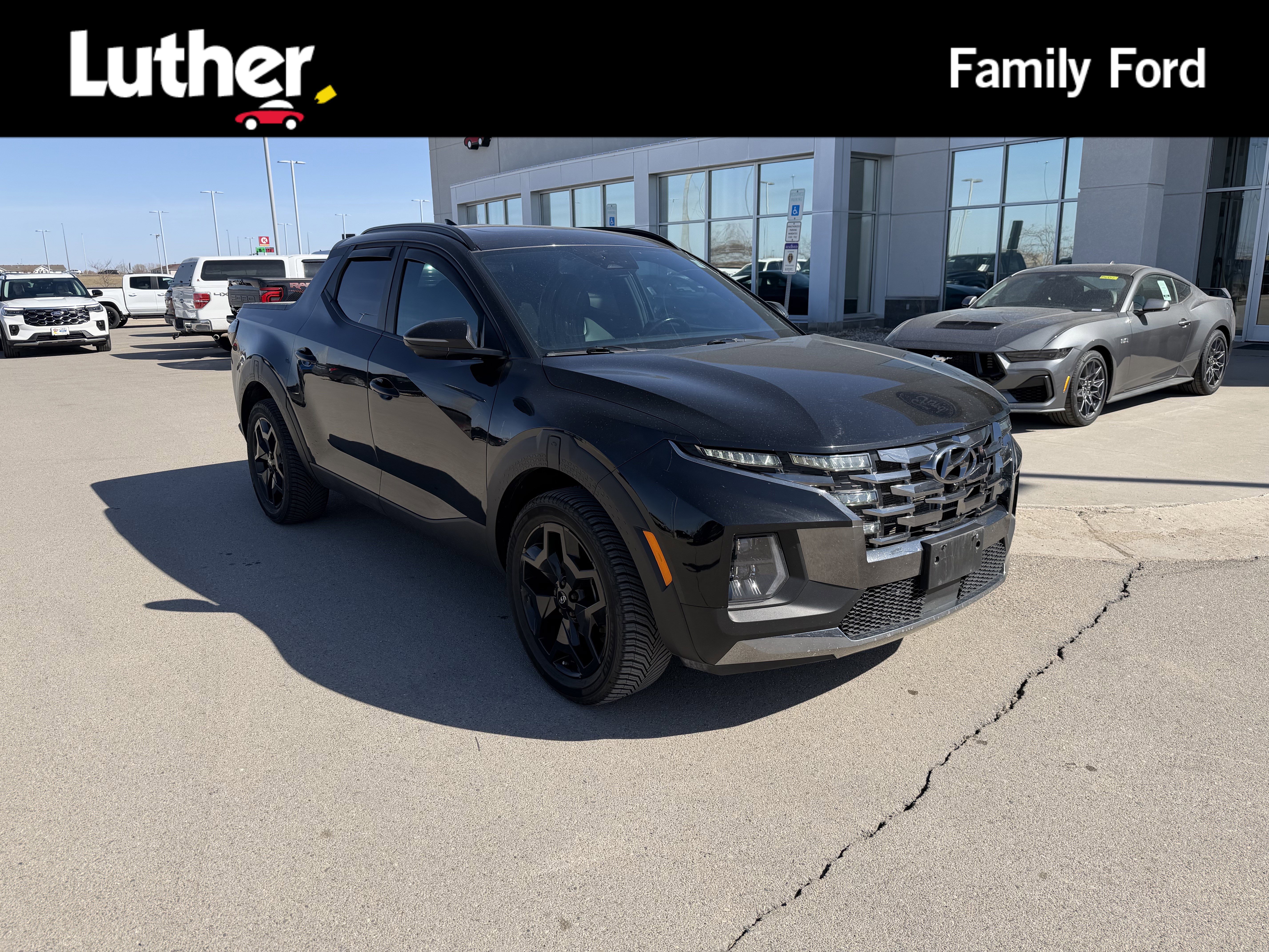 Used 2023 Hyundai Santa Cruz Limited image 1