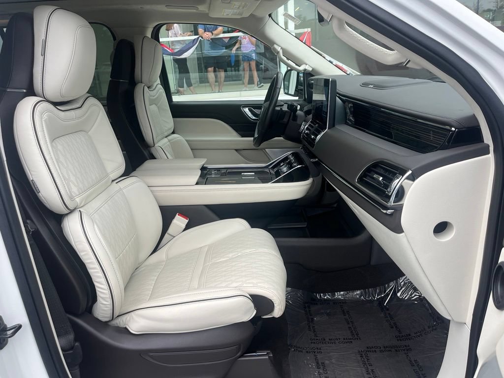 Used 2022 Lincoln Navigator L Black Label AWD/4WD image 24