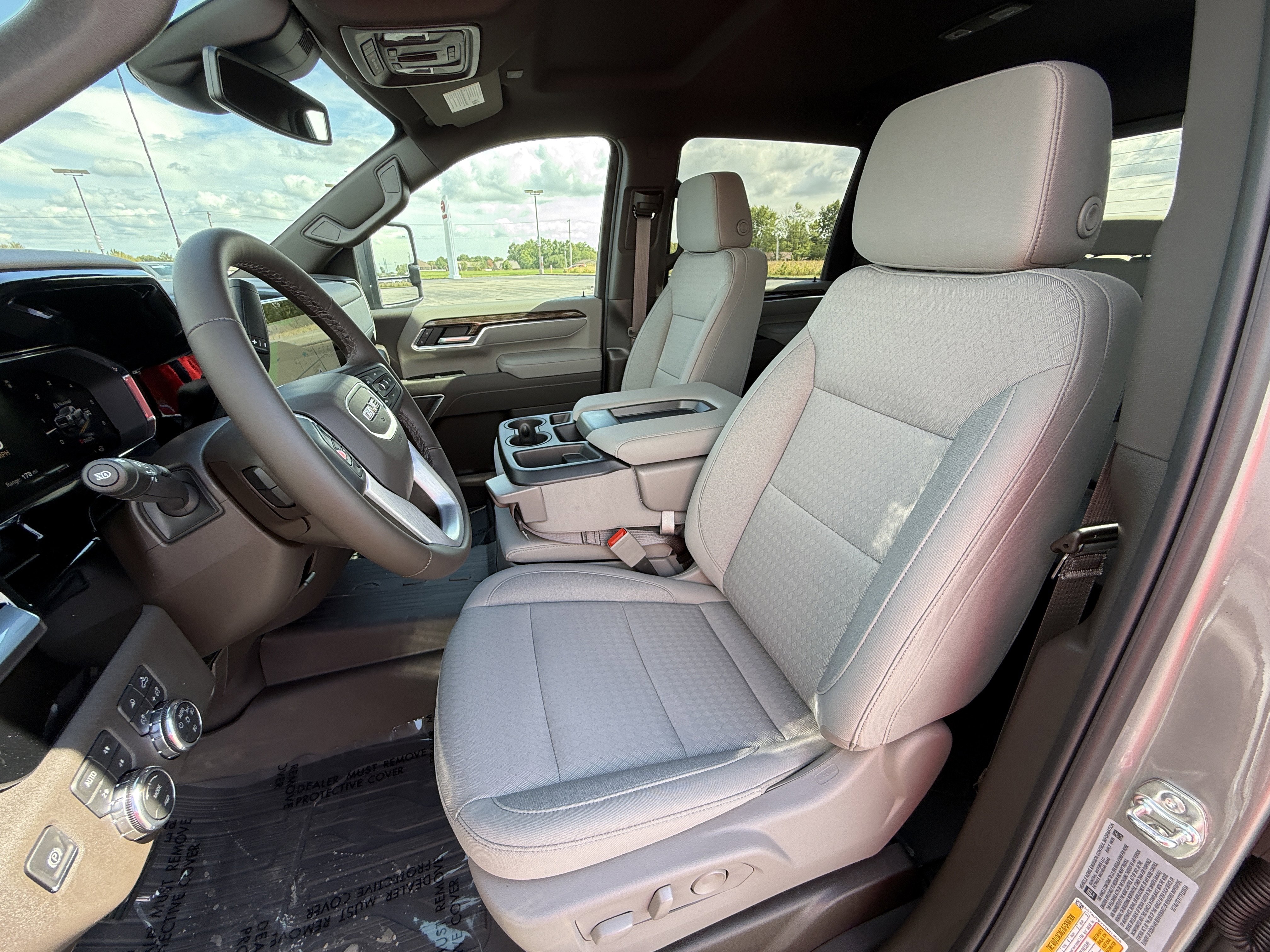 New 2026 GMC Sierra 3500 SLE w/ SLE Value Package image 10