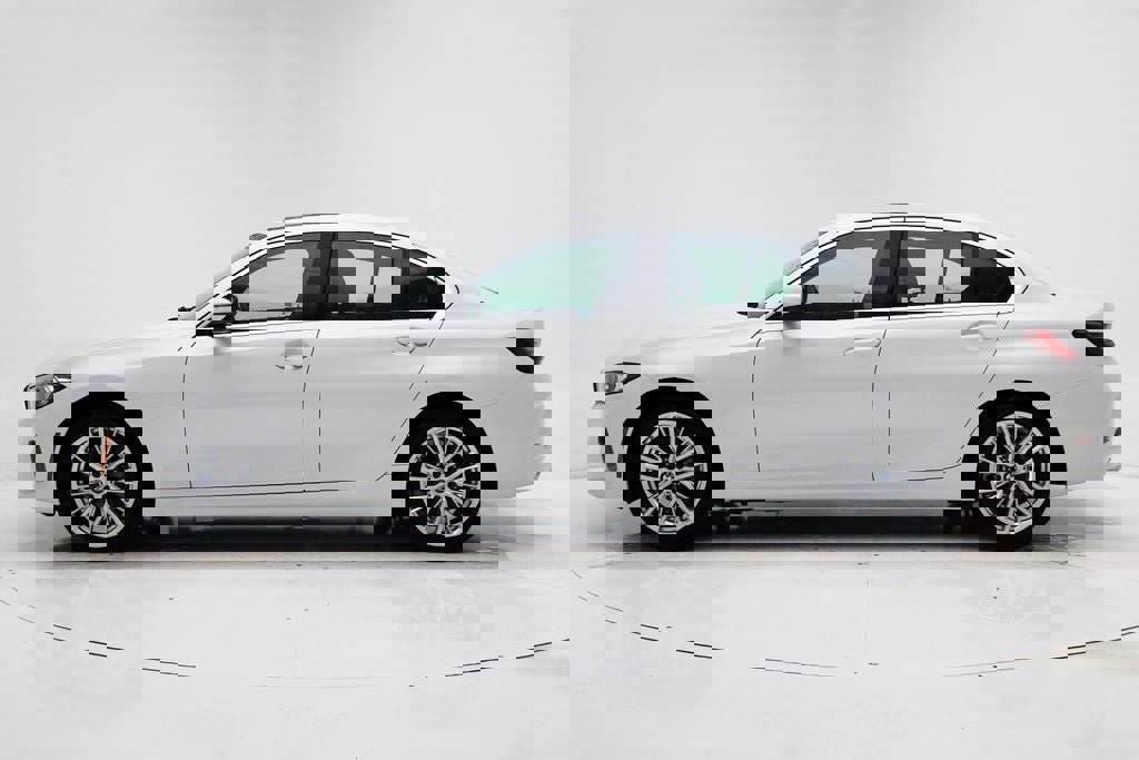 Used 2024 BMW 330i xDrive Sedan w/ Convenience Package image 6