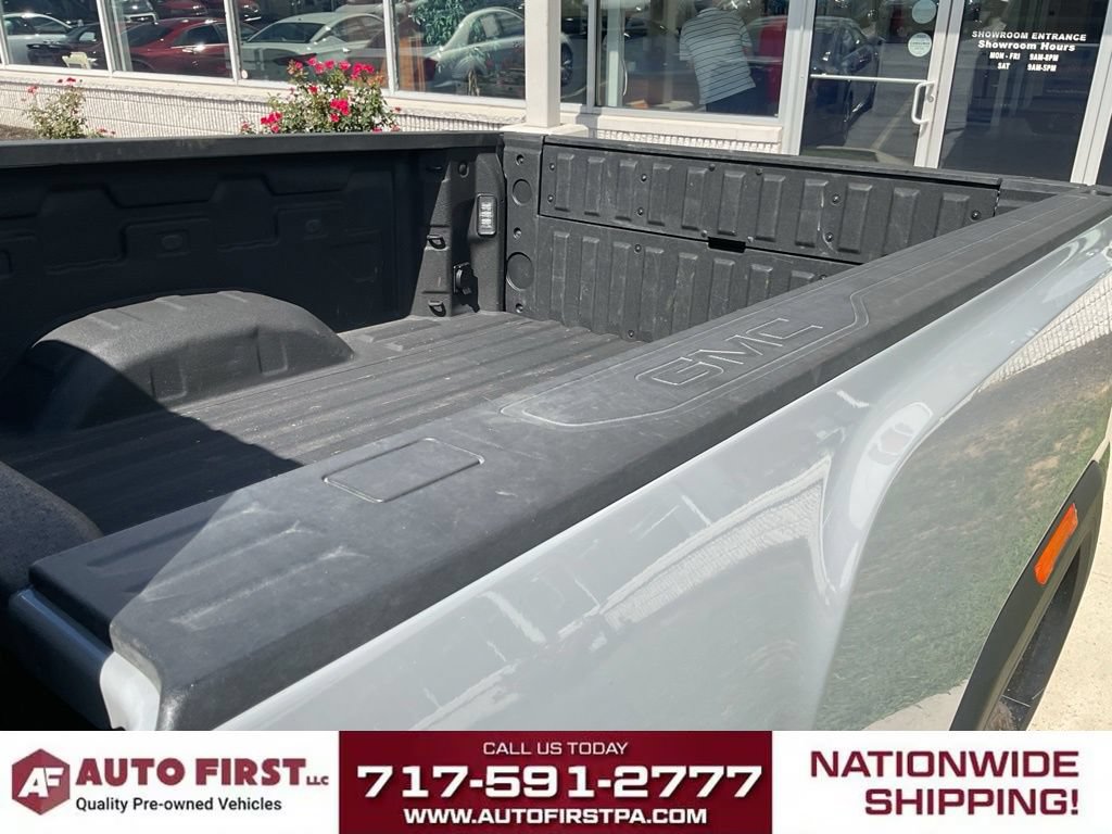 Used 2025 GMC Sierra 2500 AT4 AWD/4WD image 17