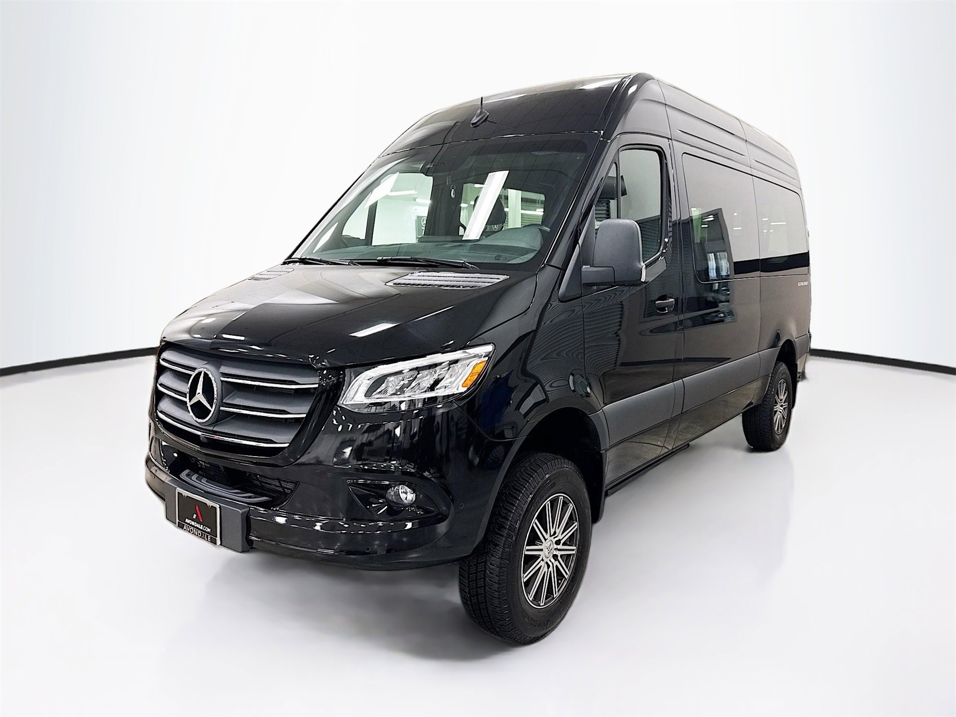 Used 2024 Mercedes-Benz Sprinter 2500 image 3