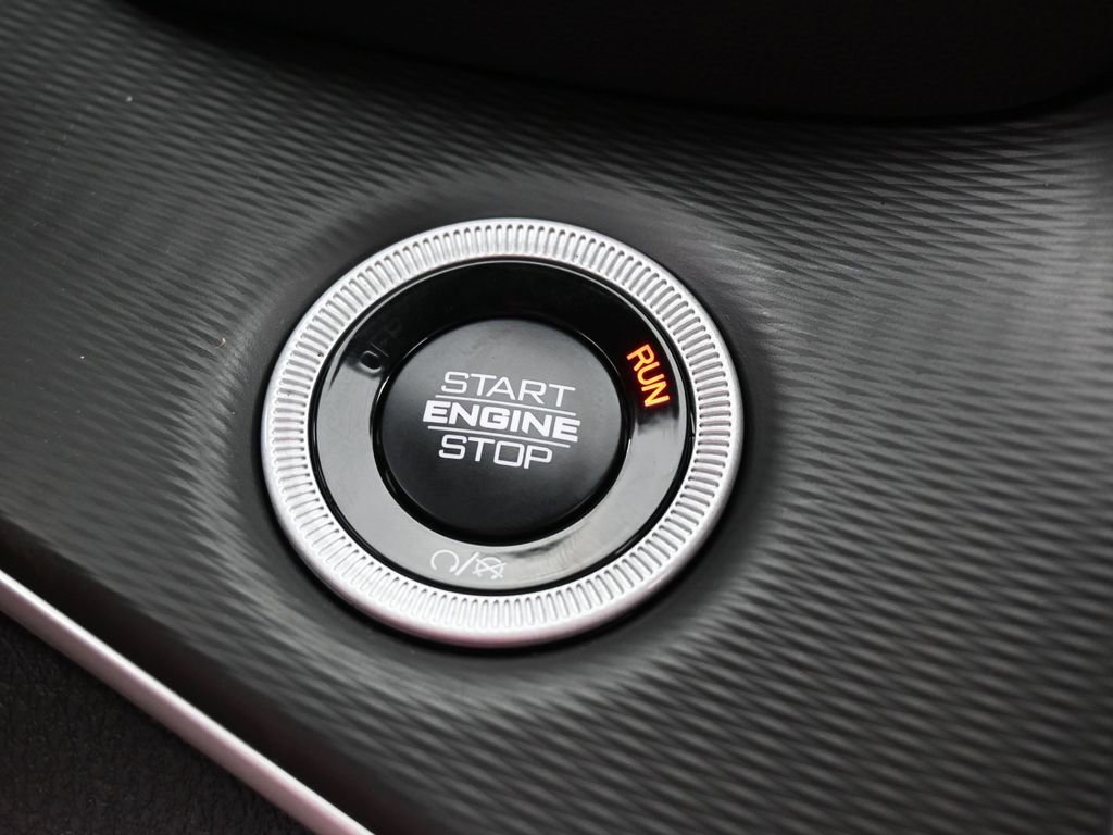 New 2025 Jeep Grand Cherokee Altitude image 26