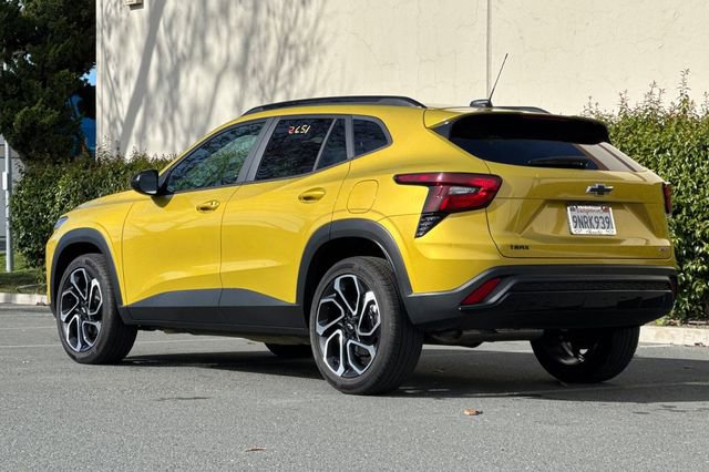 Certified 2025 Chevrolet Trax RS w/ Driver Confidence Package image 6