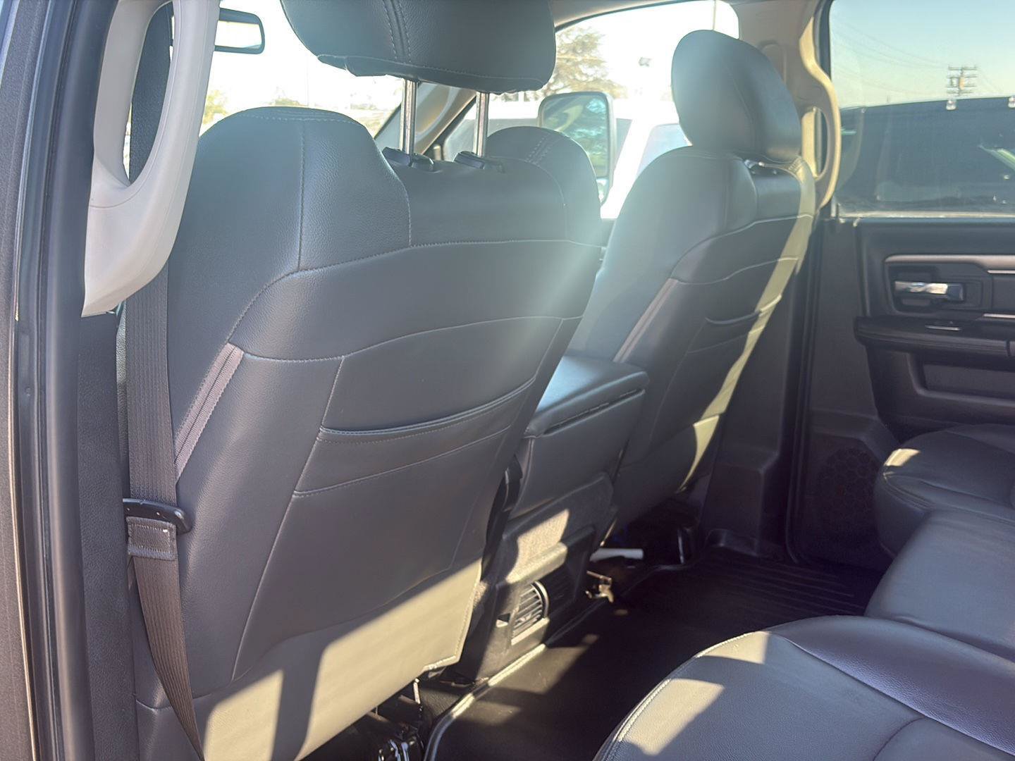 Used 2018 RAM 2500 Big Horn w/ Sport Appearance Group AWD/4WD image 27