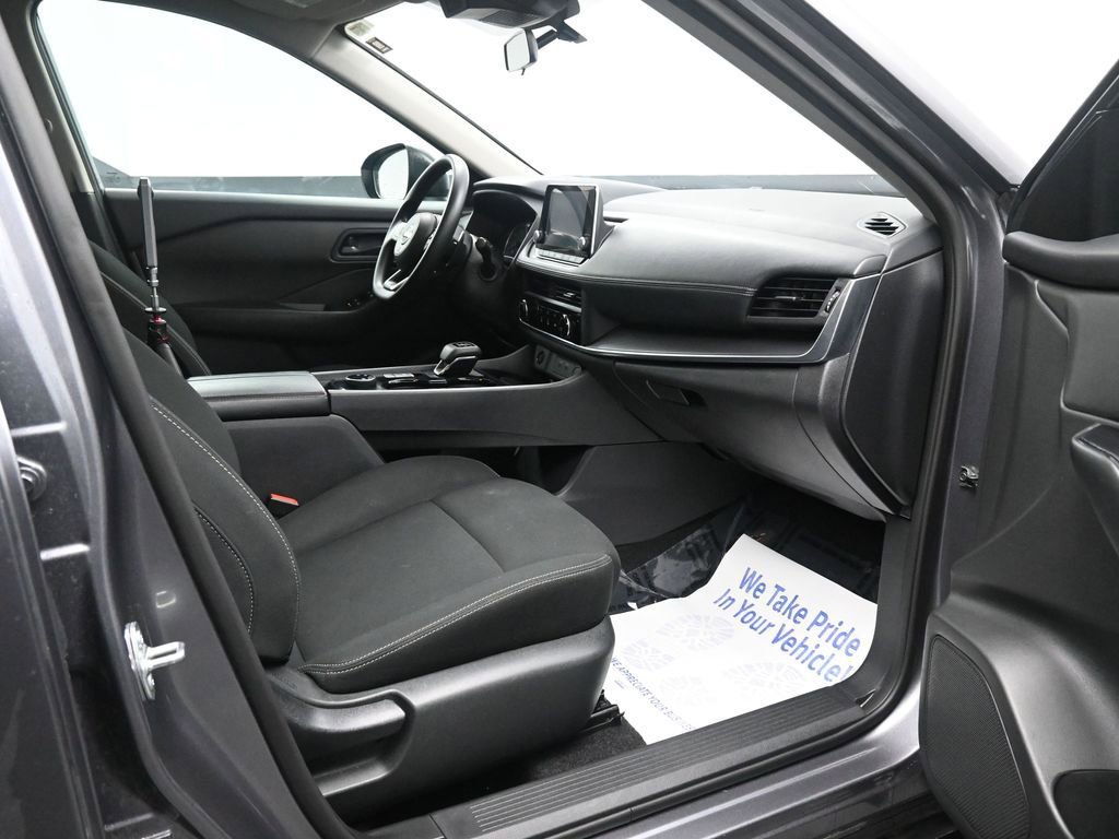 Used 2024 Nissan Rogue S image 20