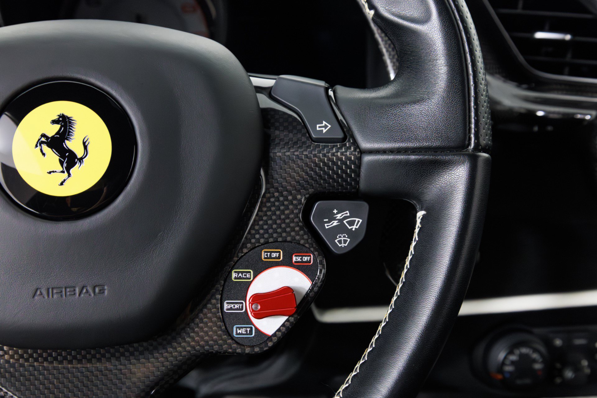 Used 2020 Ferrari 488 Pista Coupe RWD image 22