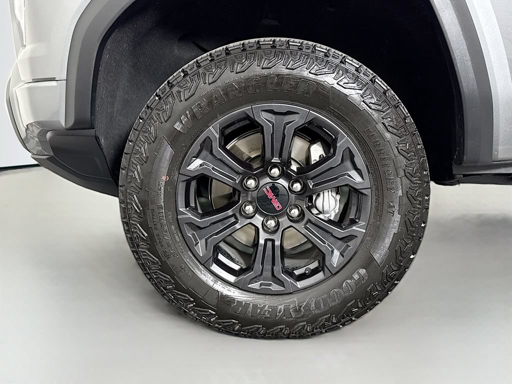 Used 2025 GMC Canyon Elevation w/ Convenience Package RWD image 29