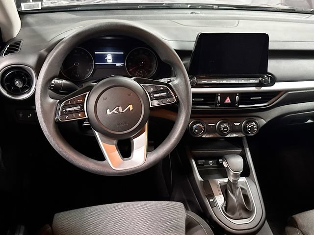 Used 2023 Kia Forte LXS w/ LXS Technology Package FWD image 18