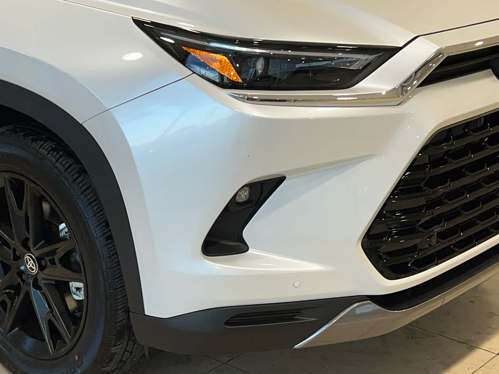 New 2026 Toyota Grand Highlander AWD Hybrid image 2