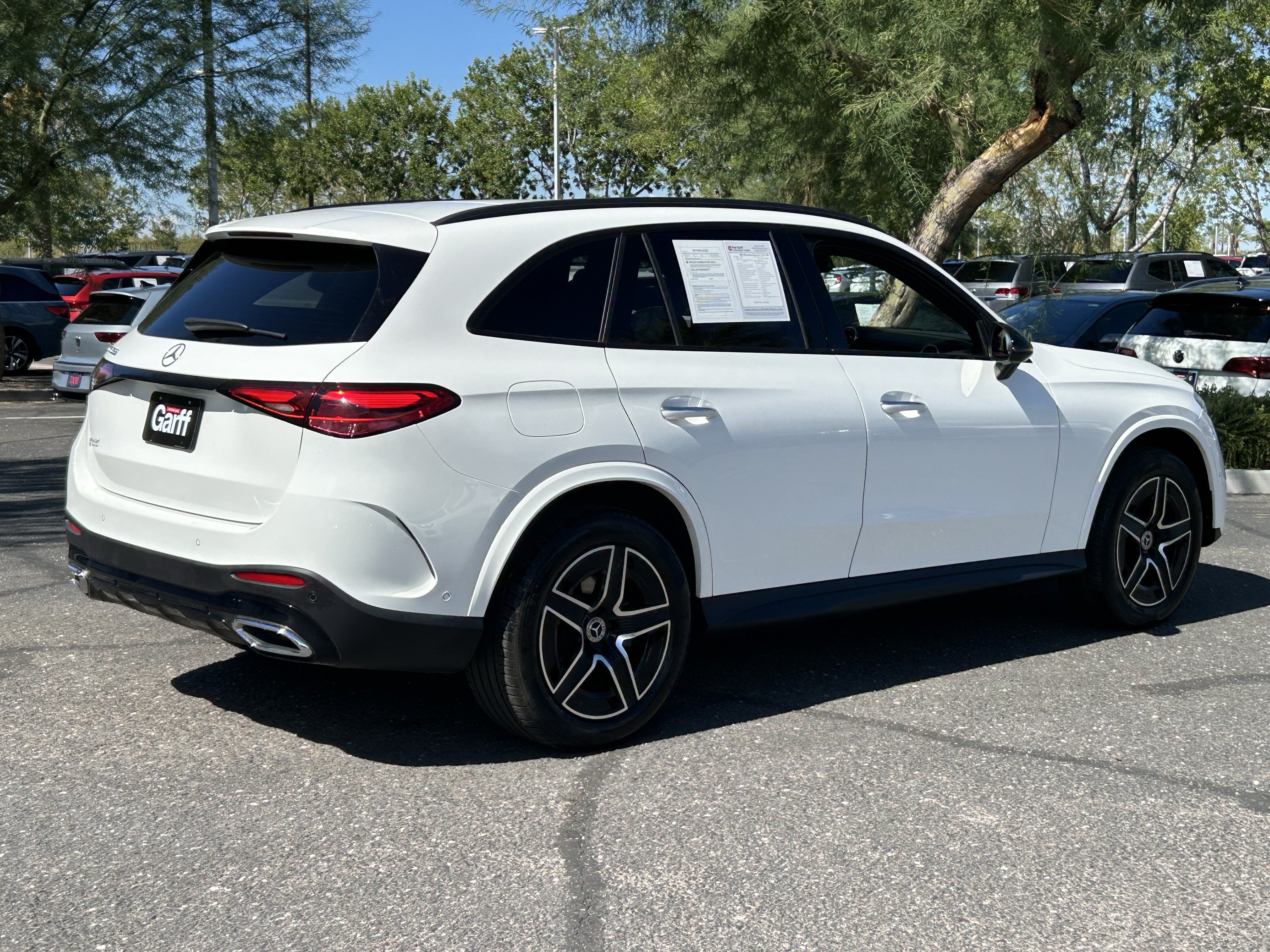 Used 2025 Mercedes-Benz GLC 300 image 4
