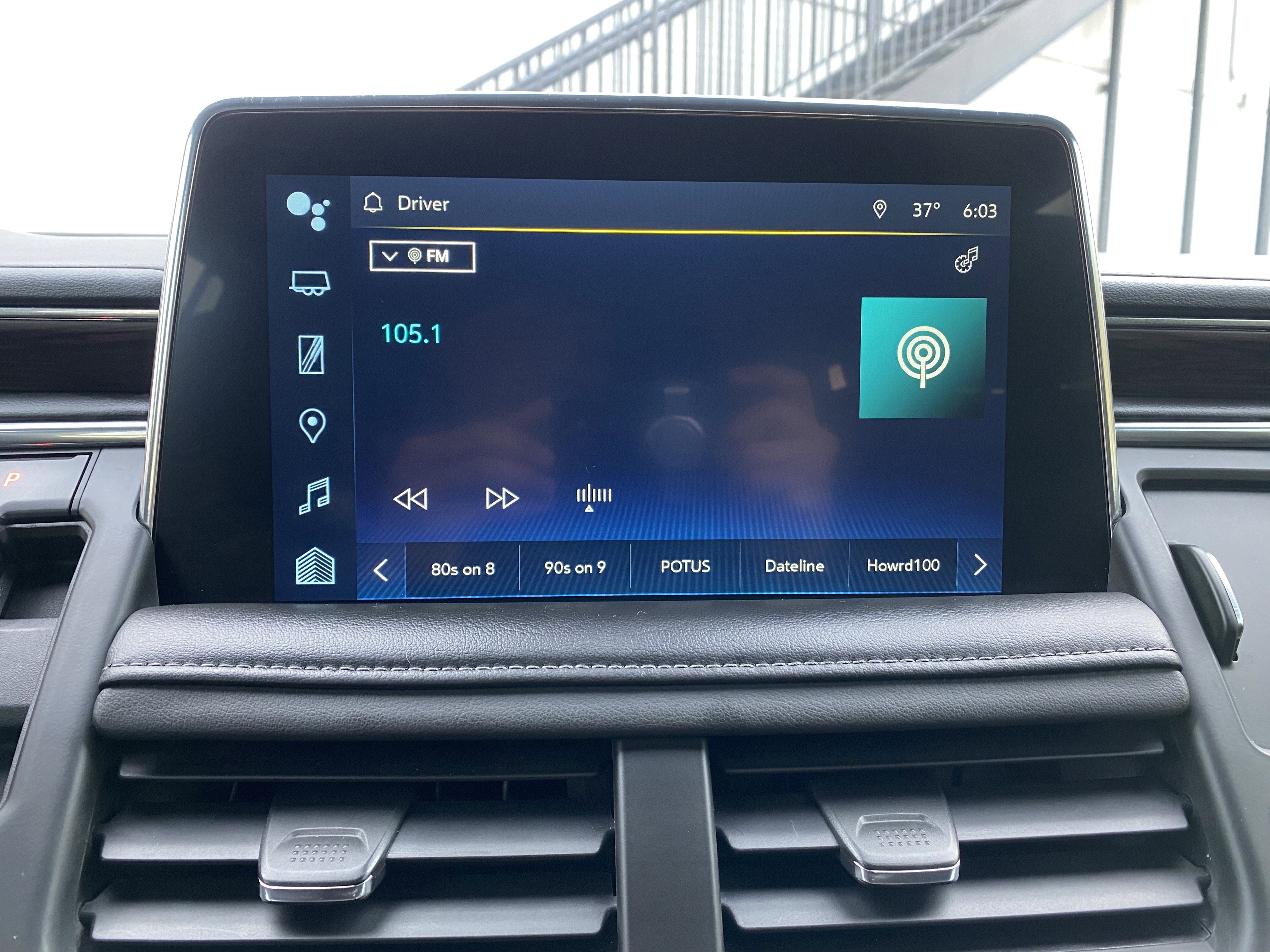 Used 2023 Chevrolet Suburban Z71 image 27