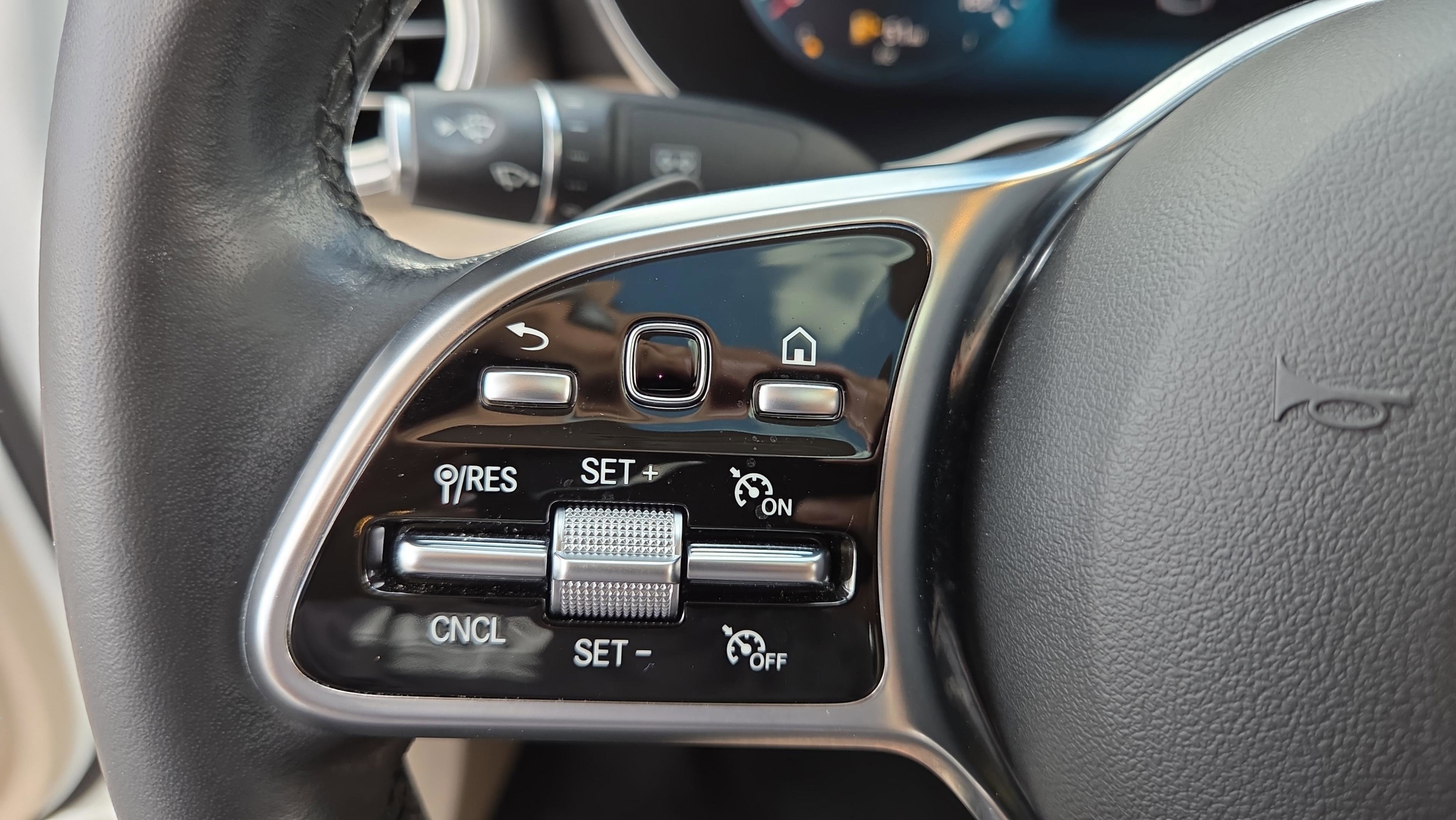 Certified 2023 Mercedes-Benz GLC 300 4MATIC Coupe image 27