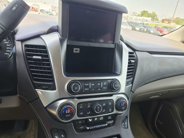 Used 2015 Chevrolet Suburban LT RWD image 28