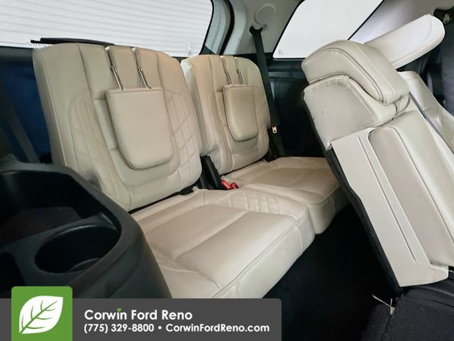 Used 2016 Ford Explorer Platinum image 29
