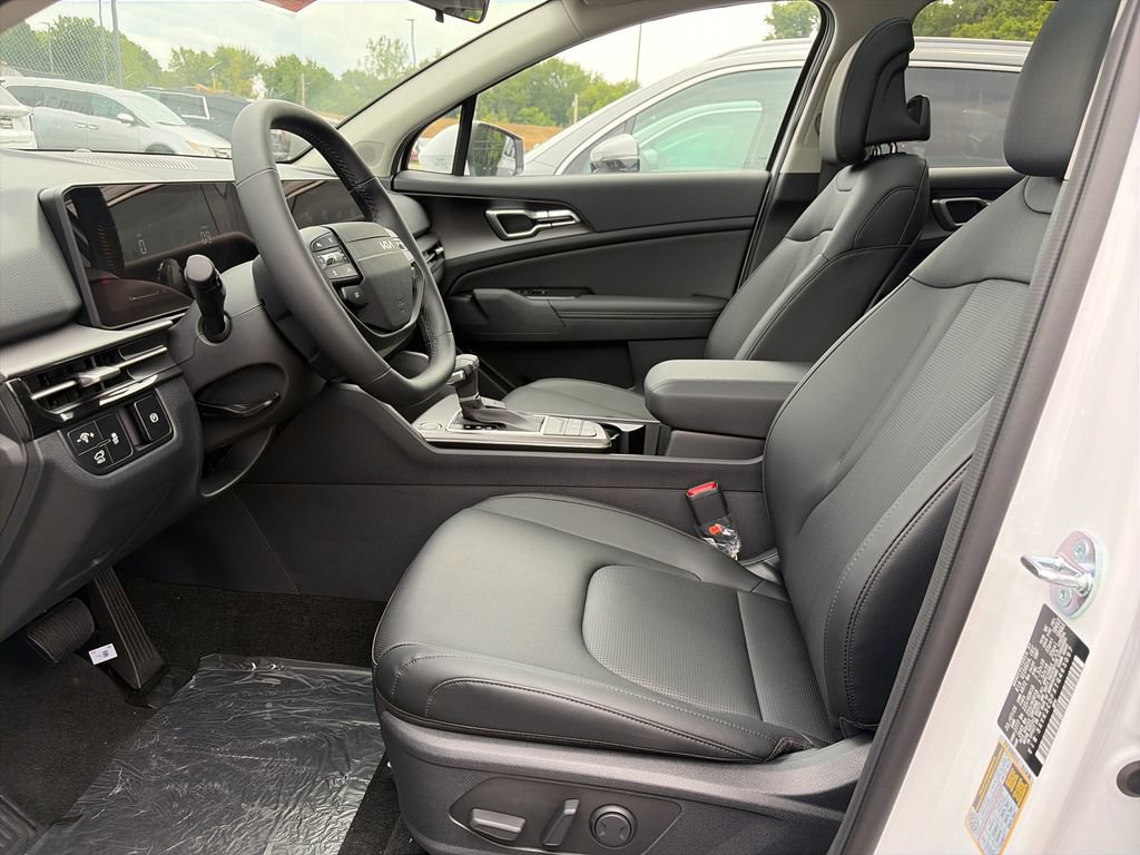 New 2026 Kia Sportage EX w/ EX Panorama Roof Package AWD/4WD image 13