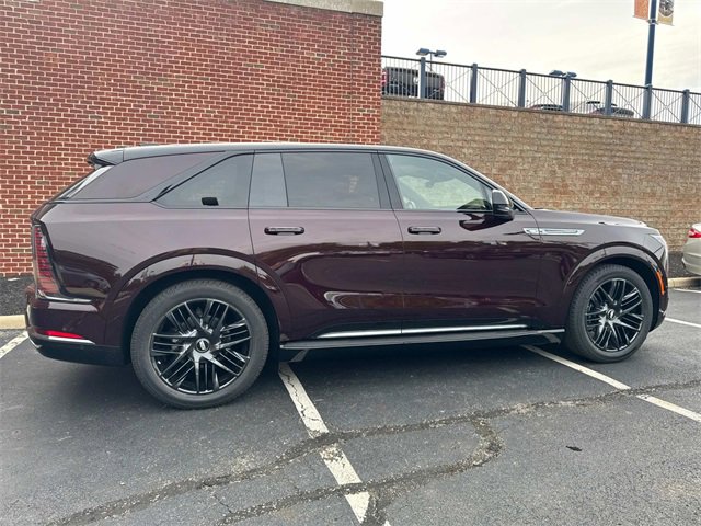 New 2026 Cadillac Escalade IQ Sport 1 w/ LPO, ONYX Package image 6