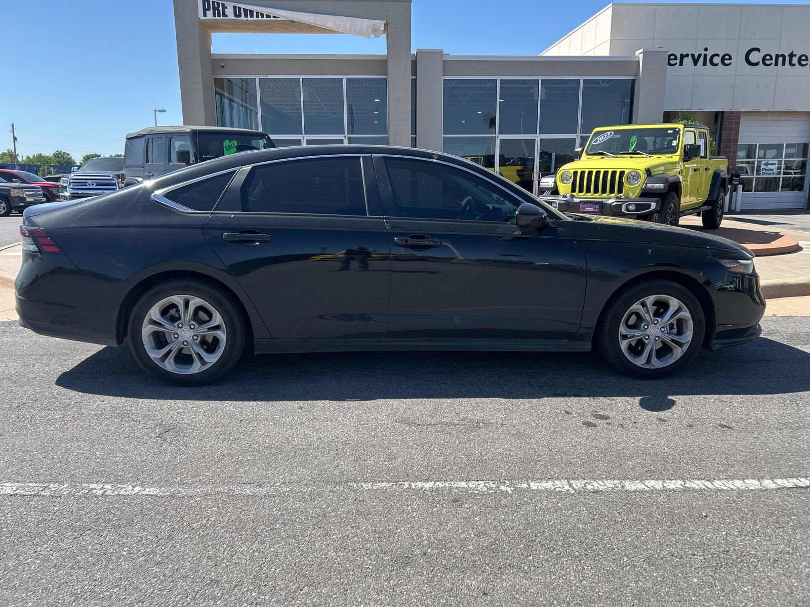 Used 2023 Honda Accord LX image 4