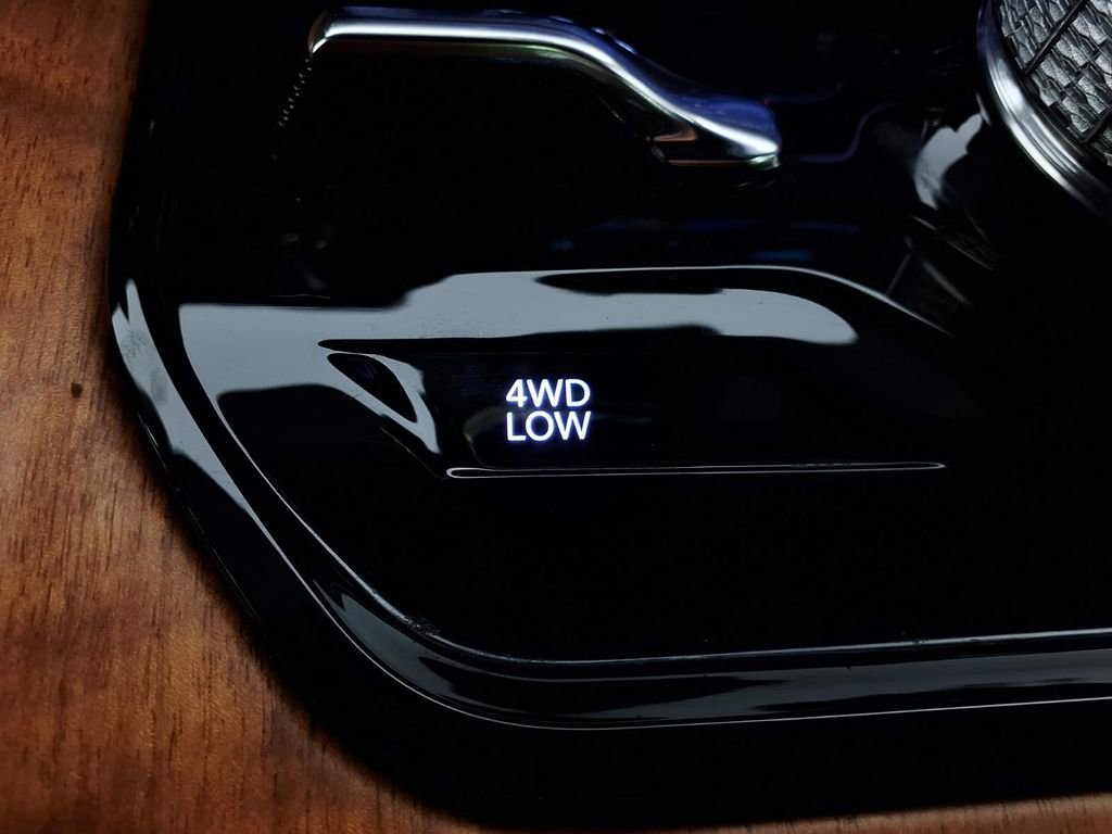 Used 2022 Jeep Grand Wagoneer Series II image 17