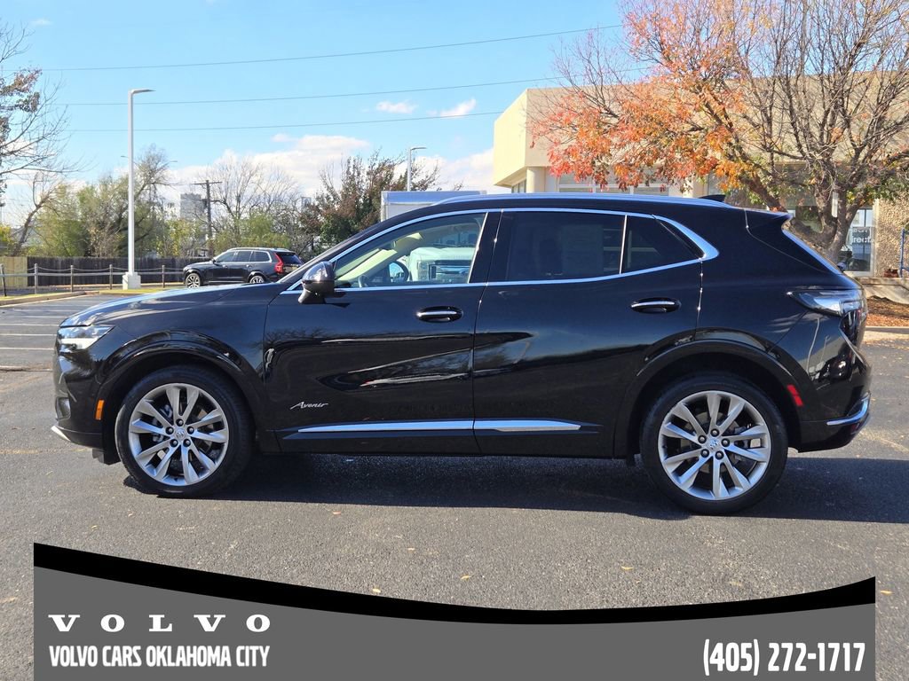 Used 2022 Buick Envision Avenir w/ Technology Package II image 3
