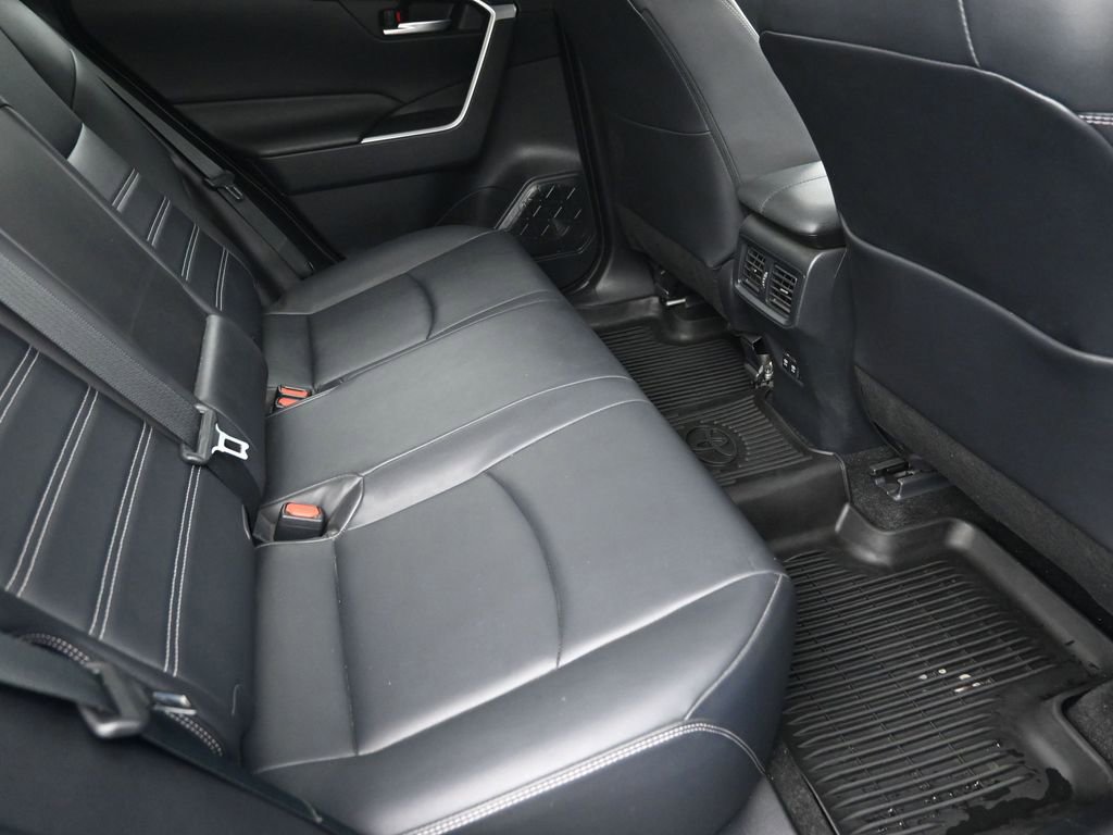 Used 2019 Toyota RAV4 XLE Premium w/ Cold Weather Package image 8
