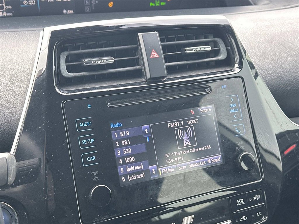 Used 2019 Toyota Prius XLE image 29
