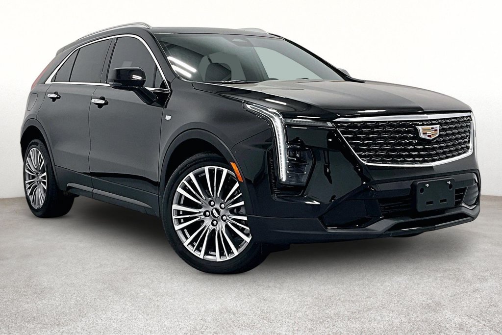 Used 2024 Cadillac XT4 Premium Luxury FWD image 1