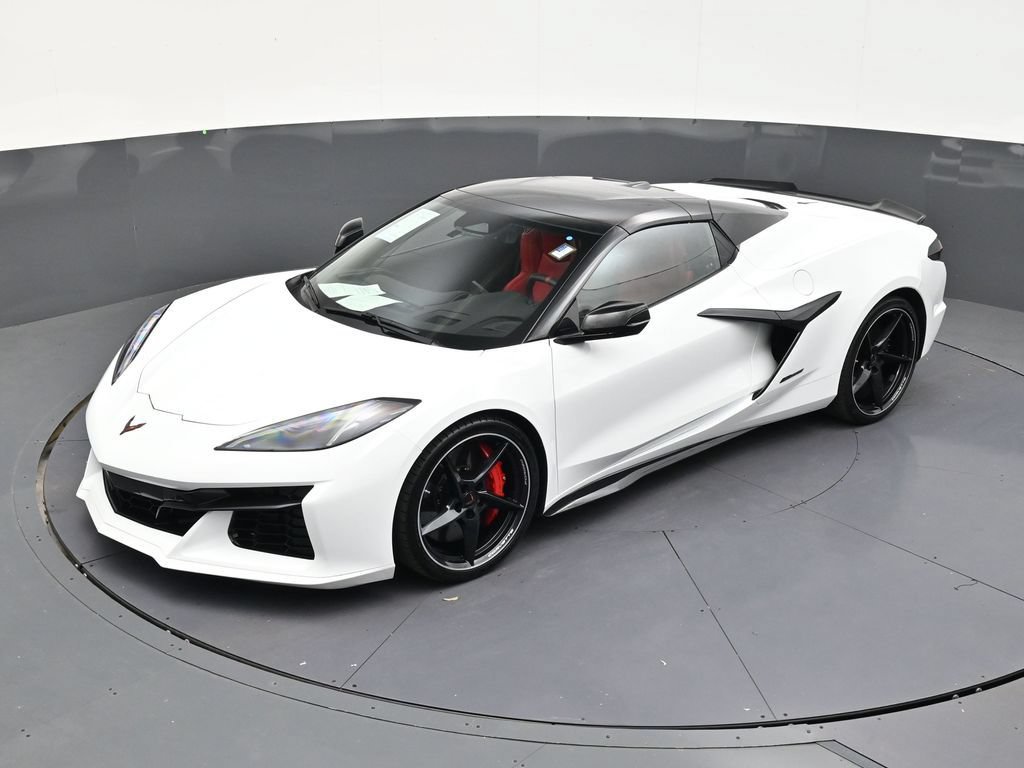 Used 2025 Chevrolet Corvette E-Ray AWD/4WD image 12