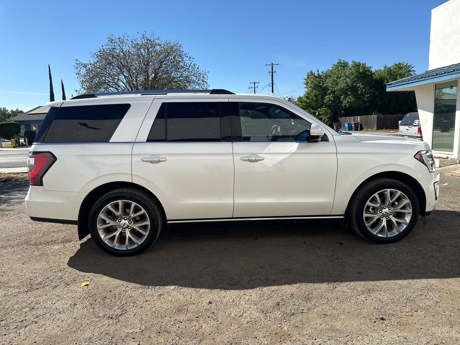 Used 2019 Ford Expedition Limited w/ Equipment Group 302A image 6
