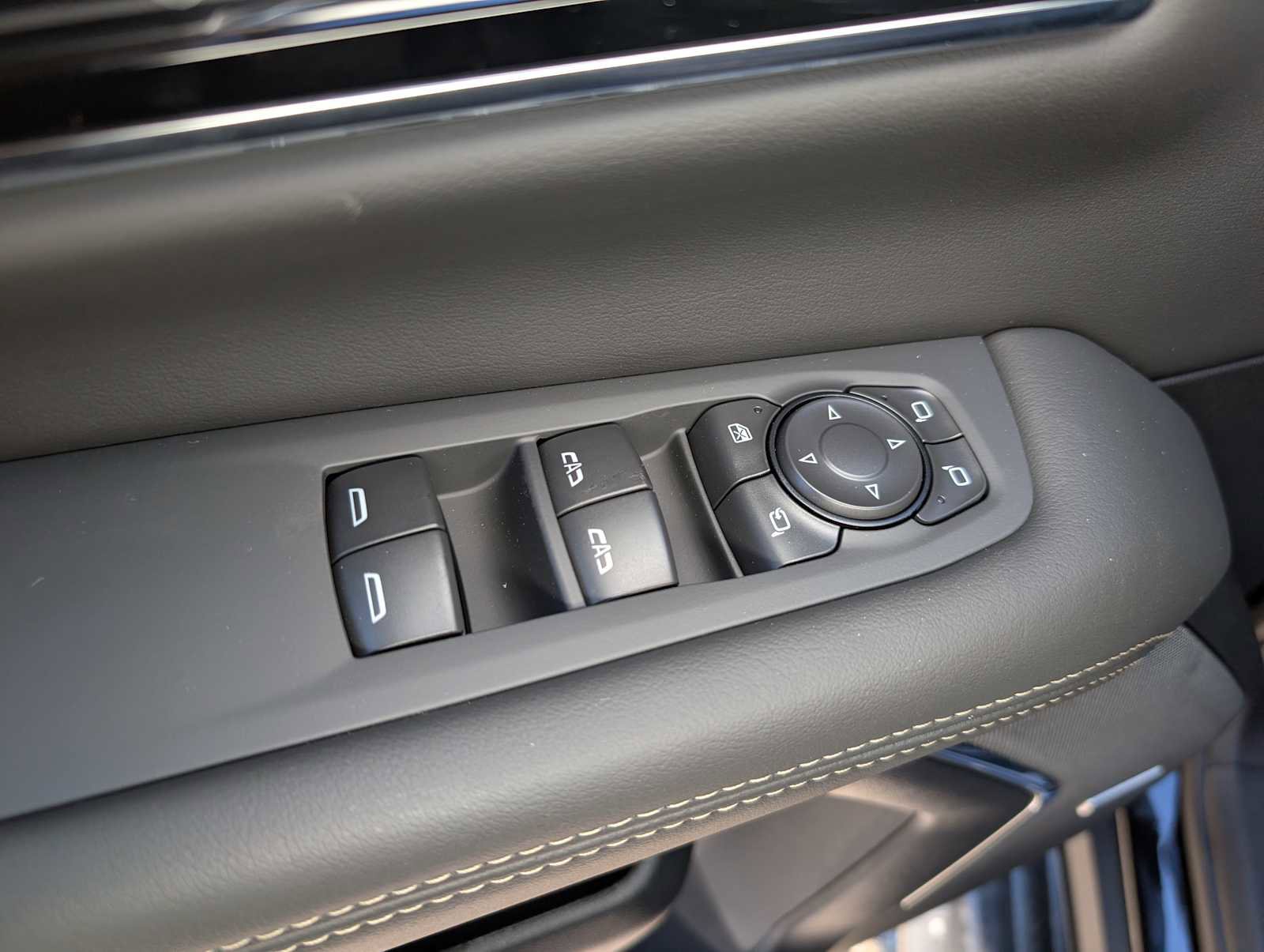 New 2026 GMC Yukon Elevation w/ LPO, Floor Liner Package image 30