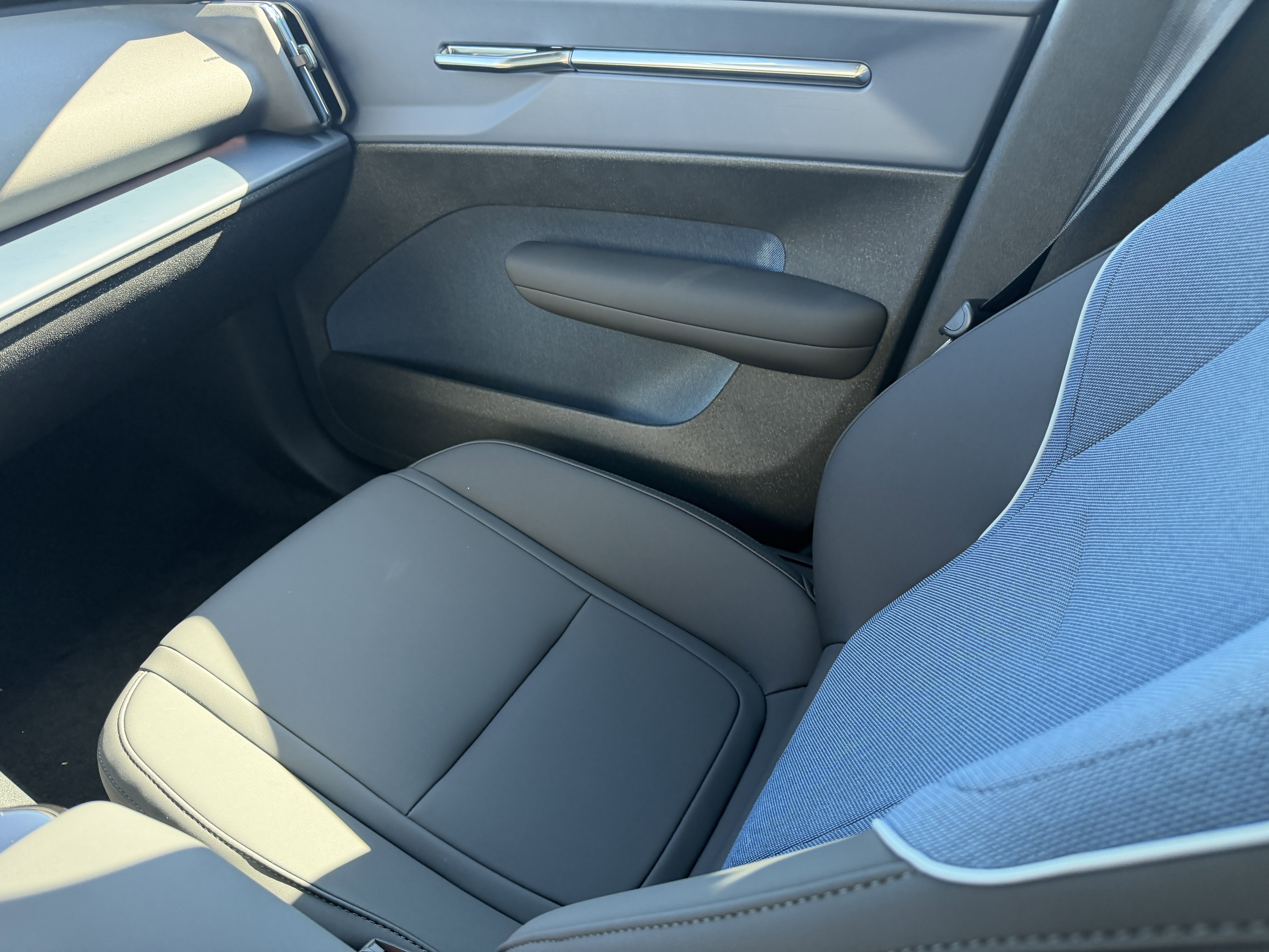 New 2026 Volvo EX30 Plus image 14