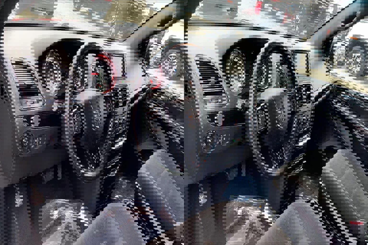 Used 2015 Dodge Grand Caravan SE FWD image 16