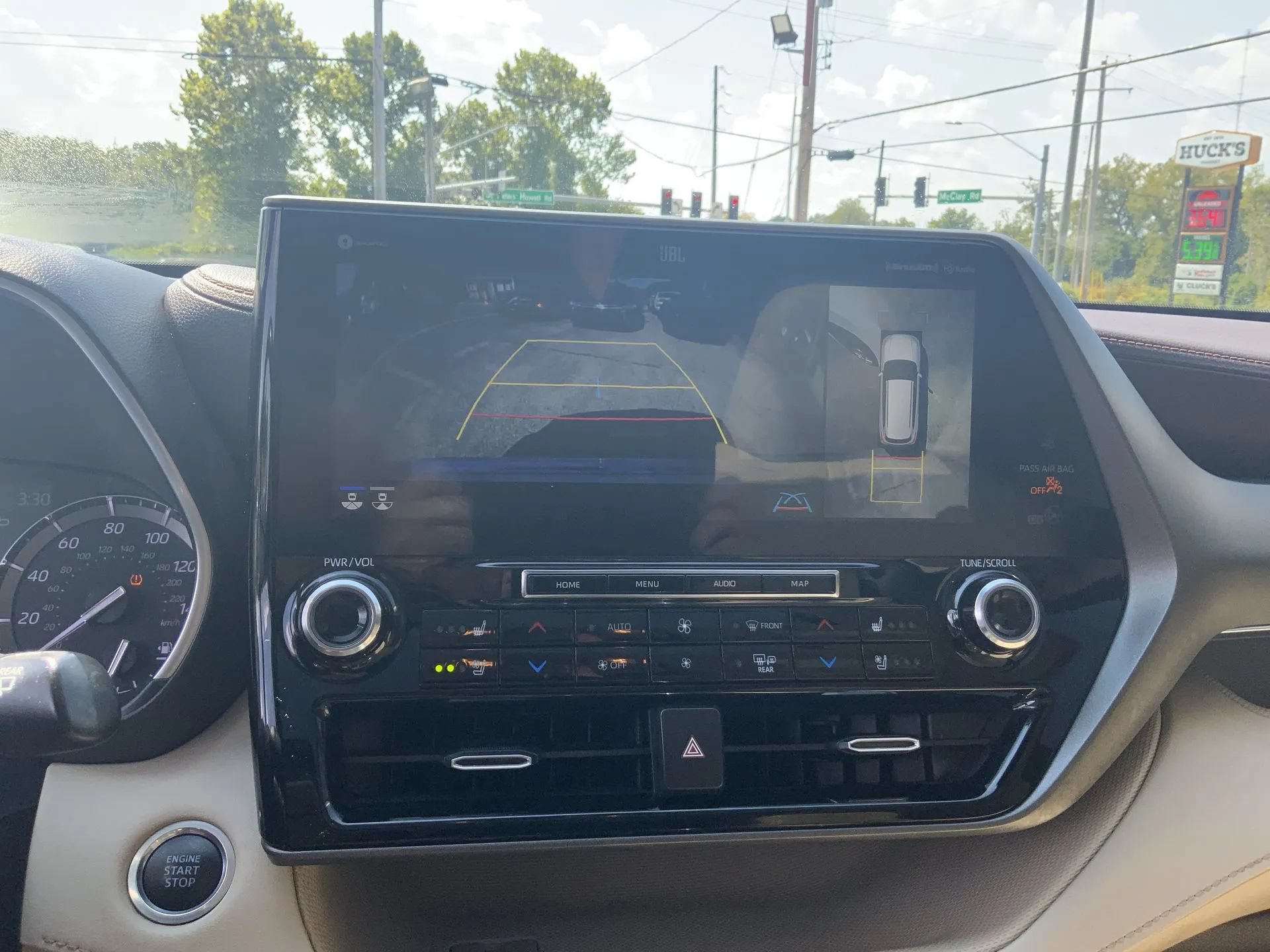 Used 2020 Toyota Highlander Limited AWD/4WD image 24