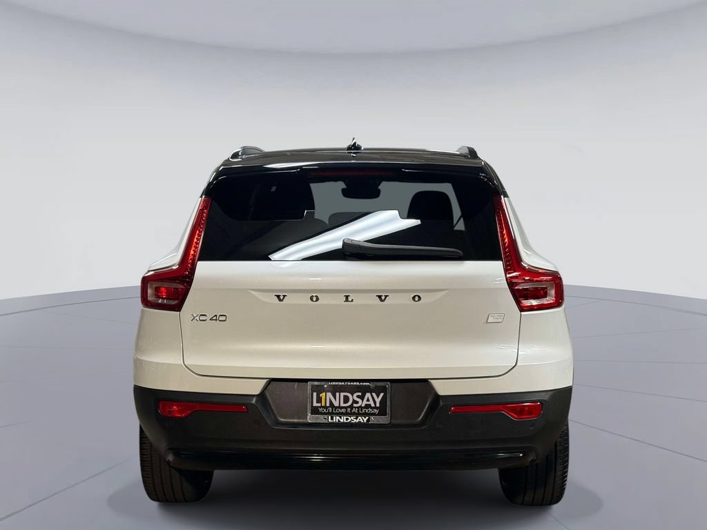 Used 2024 Volvo XC40 Recharge Ultimate w/ Protection Package Premier AWD/4WD image 11