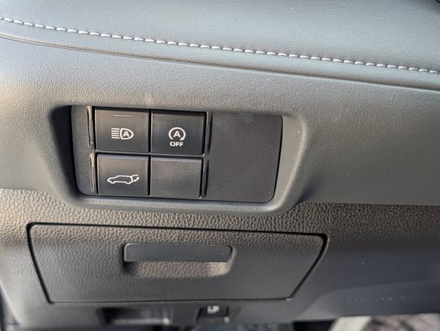 Used 2025 Toyota Highlander XSE image 24
